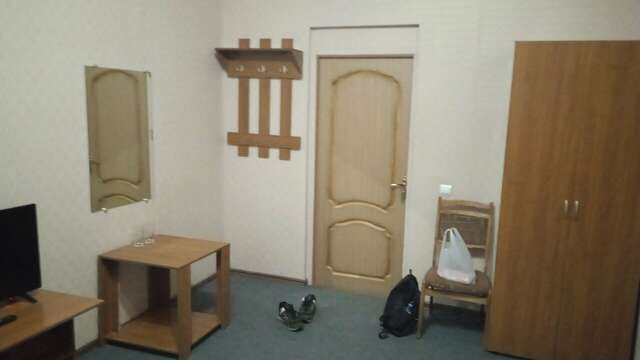 Гостиница Три пескаря Курск-53