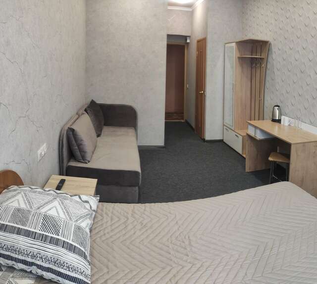 Гостиница Три пескаря Курск-36