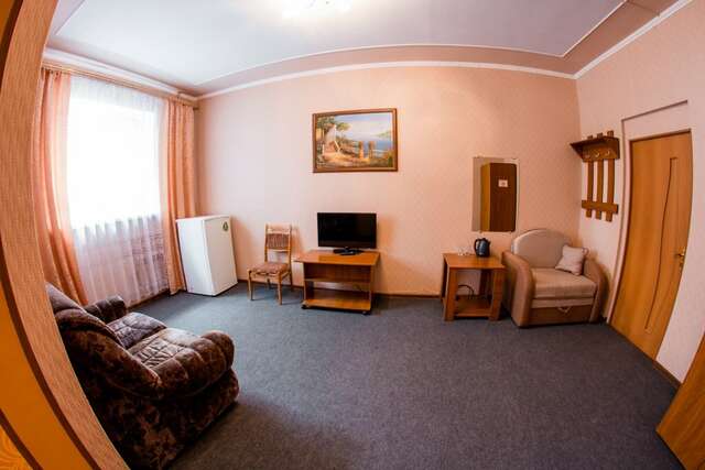 Гостиница Три пескаря Курск-30